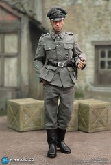 New DID D80183 1/6 WWII German WH Medic Officer Candidate Unterazt Gröger stock
