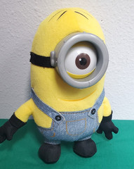 Despicable Me 2 Gru The Talking Genius Working 11″ Action Figure + Minion