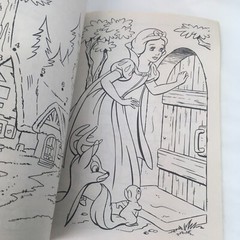 Vintage Golden – Disney 1991 Beauty & the Beast & 1993 Snow White Coloring Book