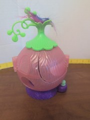 DreamWorks Trolls Onion Playset w/ Figures