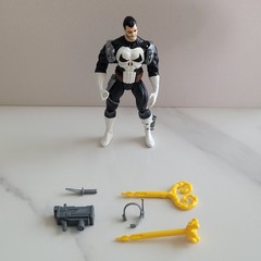 1995 Toy Biz Marvel Comics The Punisher Figure Immobilizing Arsenal 5″ Complete