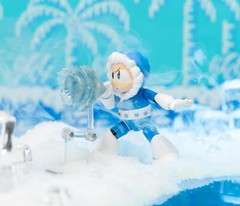 Jada Toys Mega Man 4.5″ Ice Man Figure 1:12 Scale