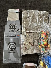 Bearbrick Series 46 Flag Ukraine Jon Burgerman Basic – 100% Be@rbrick – 3 Pack