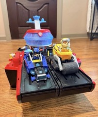 Paw Patrol Mighty Movie Aircraft Carrier HQ + 7 Vehicles & Characters