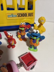 Sesame Street School Bus Figures Cookie Monster Grouch Grover Ernie Zoey Elmo