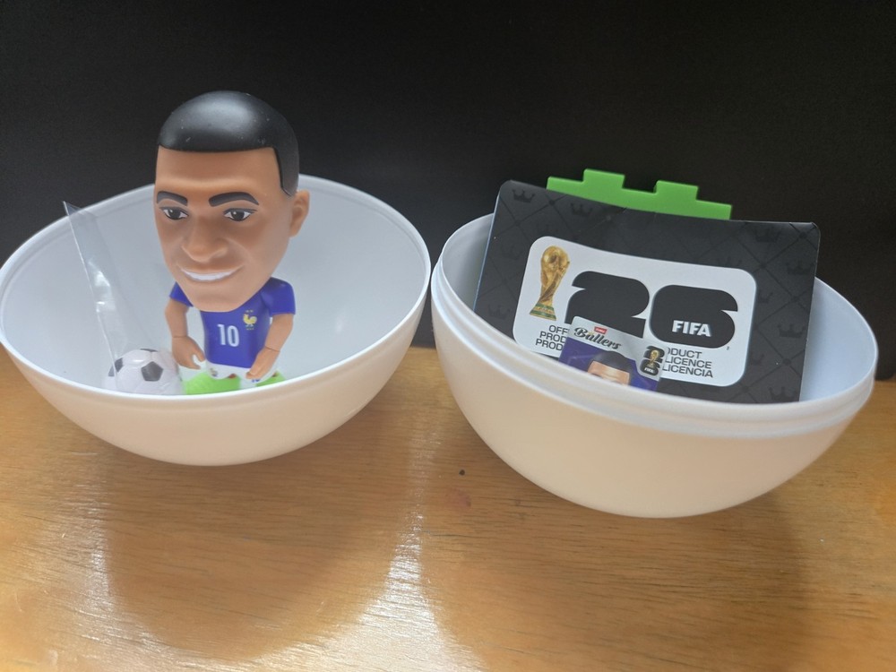 FIFA WORLD CUP 2026 Ballers Series 1 ZURU Mini Figure – Kylian Mbappe ⚽️
