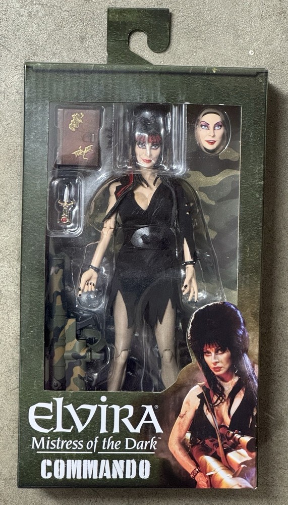 New ELVIRA MISTRESS OF THE DARK “COMMANDO” Action Figure
