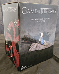 Dark Horse Game of Thrones Daenerys & Drogon Sculpture Statue Gentle Giant