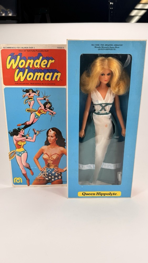 1976 Mego Wonder Woman “Queen Hippolyte” Figure Original Box