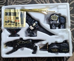 1993 Mighty Morphin Power Rangers Megazord Special Edition Black Gold Bandai