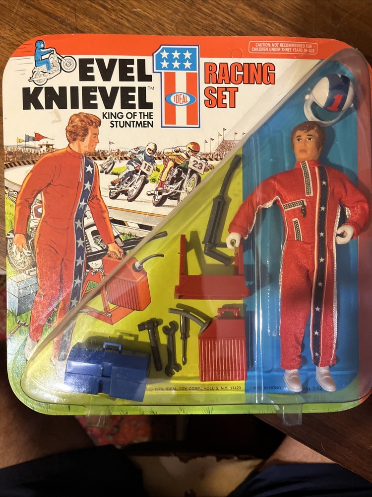 1975 VINTAGE IDEAL EVEL KNIEVEL RACING SET MOC OLD STOCK AND NICE UNPUNCHED