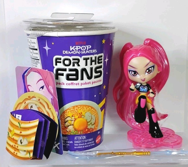KPOP Demon Hunters Mira For The Fans Pack Collectible 5″ Figure Set