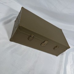 Formative Soldier Of The World 2002 Tan Footlocker Chest Action Figures Plus +