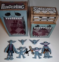 Plunderlings Nomad Goyle Grey Hatchlings & Plunderlong Captain Ojoe 5″ COMPLETE