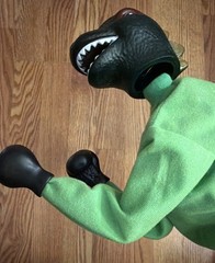 Vintage Rojus Komodo Dragon Lizard Punchosaurus Godzilla Boxing Punching Puppet