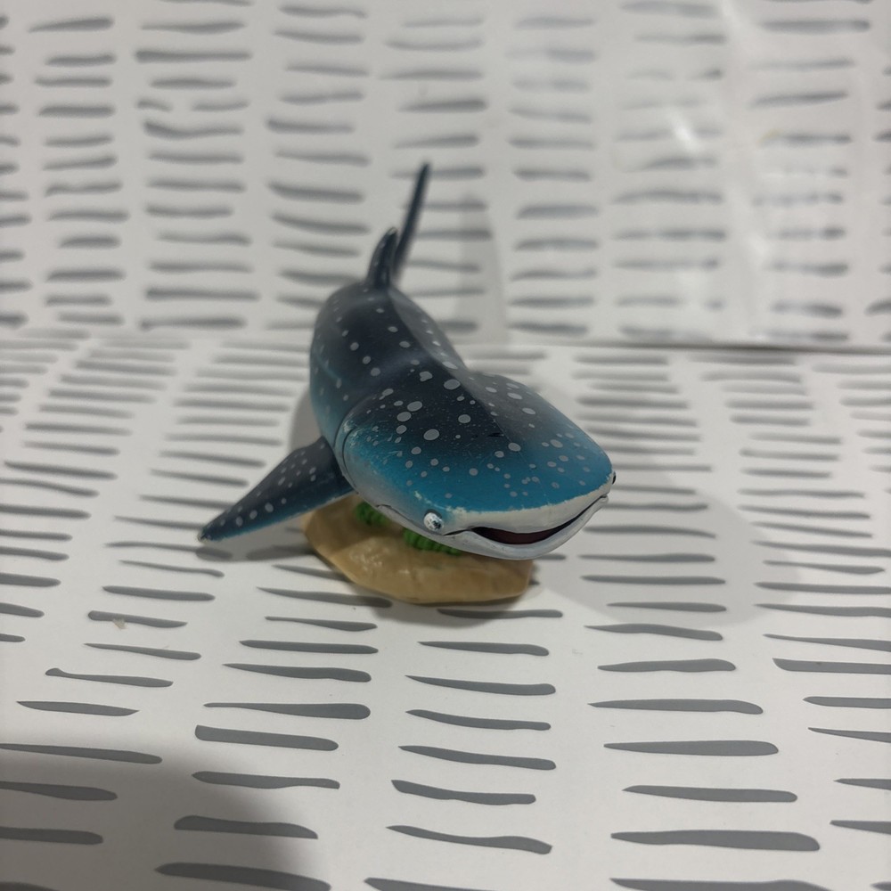 Destiny Whale Shark FINDING DORY 1.5”T-5”L DISNEY PIXAR PVC TOY
