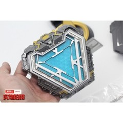 Marvel Peripherals Mark MK50 Iron Man Reactor Chest Lamp 1:1 Ark Electromagnetic