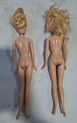 Lot of 2 Vintage 1999 Mattel Indonesia Blonde Barbie Doll Smooth Arm & Leg – 63