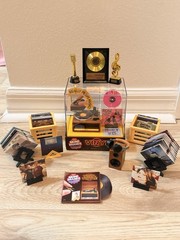 Mini Brands Vinyl Complete Collection – ZURU