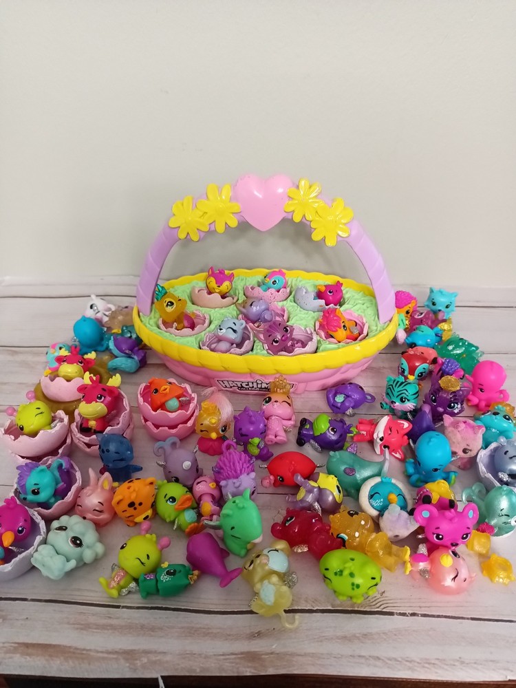 Hatchimals Colleggtibles Lot 67 Pieces Mixed Assorted Mini Figures With Basket