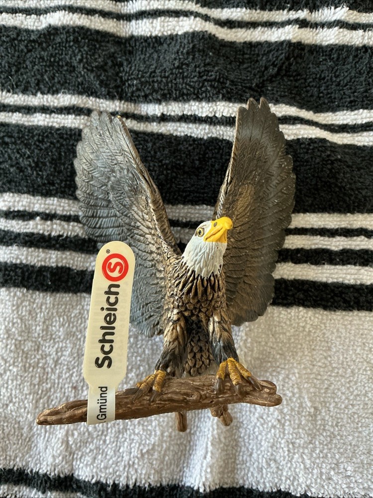 Schleich Bald Eagle Animal Figure Bird of Prey 2016 Retired NWT