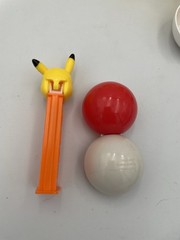 24pc Vintage Pokémon Figure Toy/Collectibles Lot – Unique PLUSH PIKACHU T4