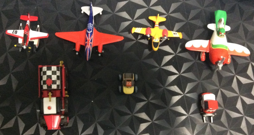 Disney Pixar Planes (Brittish Bulldog, {El Chupacabra & Forklift}) etc 7 total