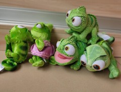 NEW Disney Parks PASCAL SHOULDER PLUSH DOLL Rapunzel Tangled