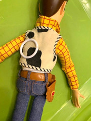 TOY STORY PULL STRING TALKING WOODY DOLL 16″ DISNEY STORE COLLAR FLAW & NO HAT