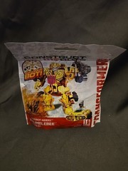 Transformers : Bumble bee – construct bots Dino riders NEW