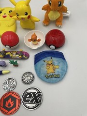 24pc Vintage Pokémon Figure Toy/Collectibles Lot – Unique PLUSH PIKACHU T4