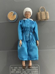 NECA THE GOLDEN GIRLS 8 ROSE TV SHOW CHARACTER ACTION FIGURE COLLECTIBLE TOY SET
