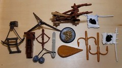 ​Kenner 1995 Dragonheart Bowen Action Figure Weapons Shields Accessories Lot 11