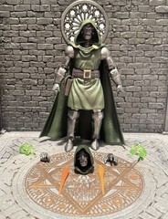 Marvel Legends Dr. Doom 6” Action Figure F4 Super Skrull Wave Bonus Accessories