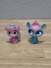 2 Disney Princess Palace Pets Mini Sparkling Figures