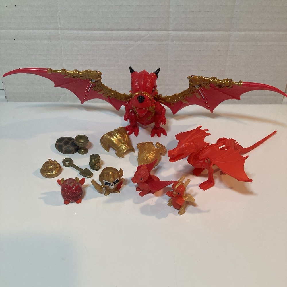 Red & Gold Dragon Figures Mixed Bundle Treasure X Kinetic Sand Kinder Surprise