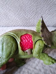 Jurassic Park World BATTLE DAMAGE TRICERATOPS Dinosaur Action Figure 2017