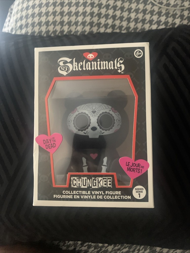Skelanimals Diego The Bat Vinyl Figure Toynami Limited MIB OG Owner Fast Ship☠