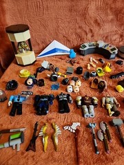Lot Of 18 Roblox Action Figures With Miscellaneous Parts (AS PICTURED)