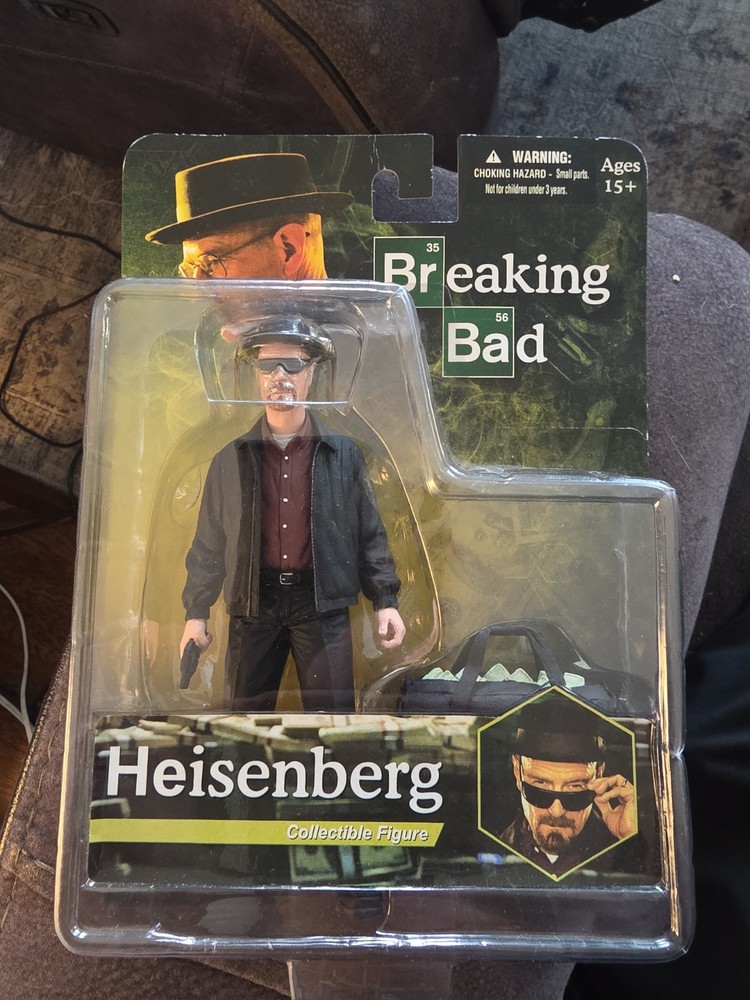 Breaking Bad – Heisenberg / Walter Action Collectible Figure – New – Unopened