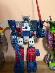 FORTRESS MAXIMUS Transformers SDCC 2016 Exclusive with Upgrades and boxes