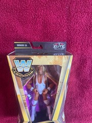 WWE Elite Legends 21 Hulk Hogan new in box defender case