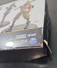 League of Legends NIB Dual Cities LIMITED 1st EDITION Champion Collection SEALED