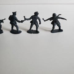 TOY SOLDIERS 8 German WWII Plastic Grey Plastic 50mm 2″ Lot Set 8 Pcs Vintage