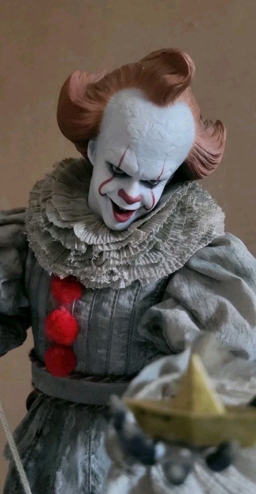 1/6 Hot Toys MMS555 IT Chapter Two: Pennywise Clown CUSTOM/MODDED figure *Read*