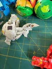 Huge Lot of 20+ Bakugan Battle figures Bundle Mixed Set “SEE PHOTOS”
