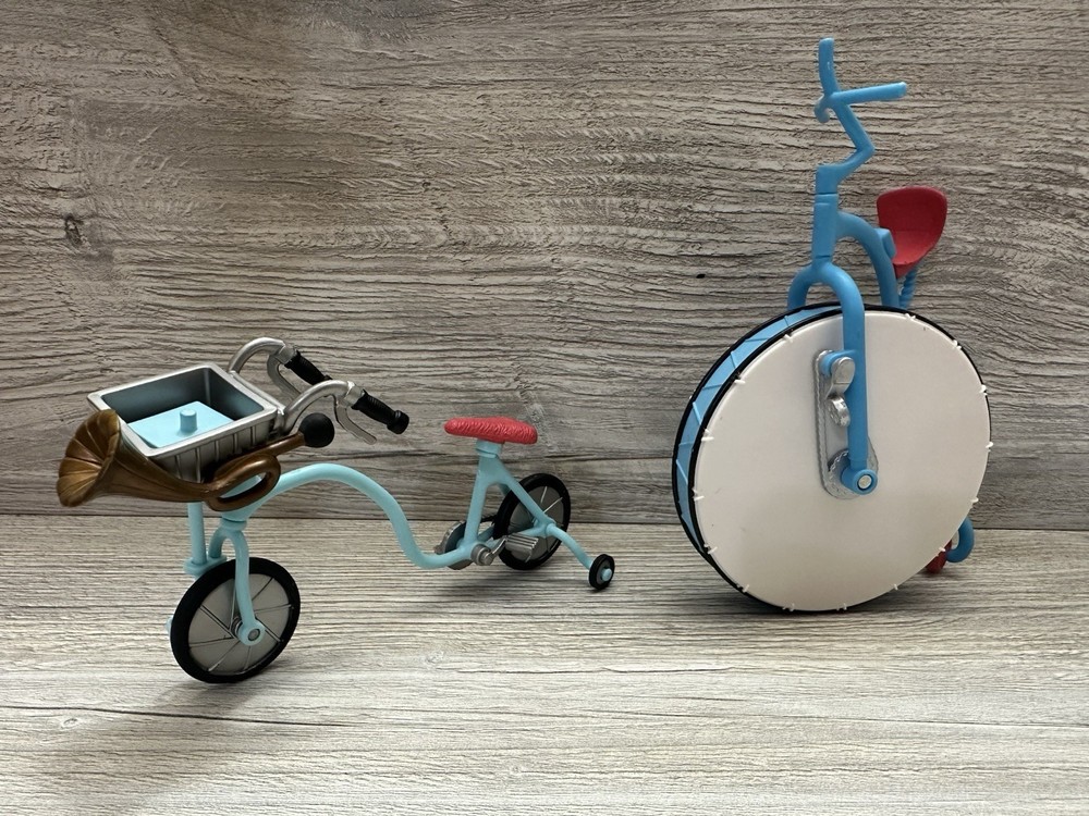 Dr. Seuss How The Grinch Stole Christmas Santa Grinch & Cindy Lou Who Drum Bikes