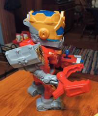 Treasure X Robots Gold Mega Treasure Bot Electronic Figure Moose Toys Working