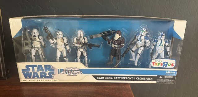 2008 Star Wars Legacy Collection BATTLEFRONT 2 CLONE PACK Toys R Us Exclusive!