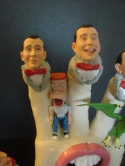 PEE-WEE HERMAN SCREAMS HAND Custom Kidrobot Santa Cruz Screaming Hand Figure